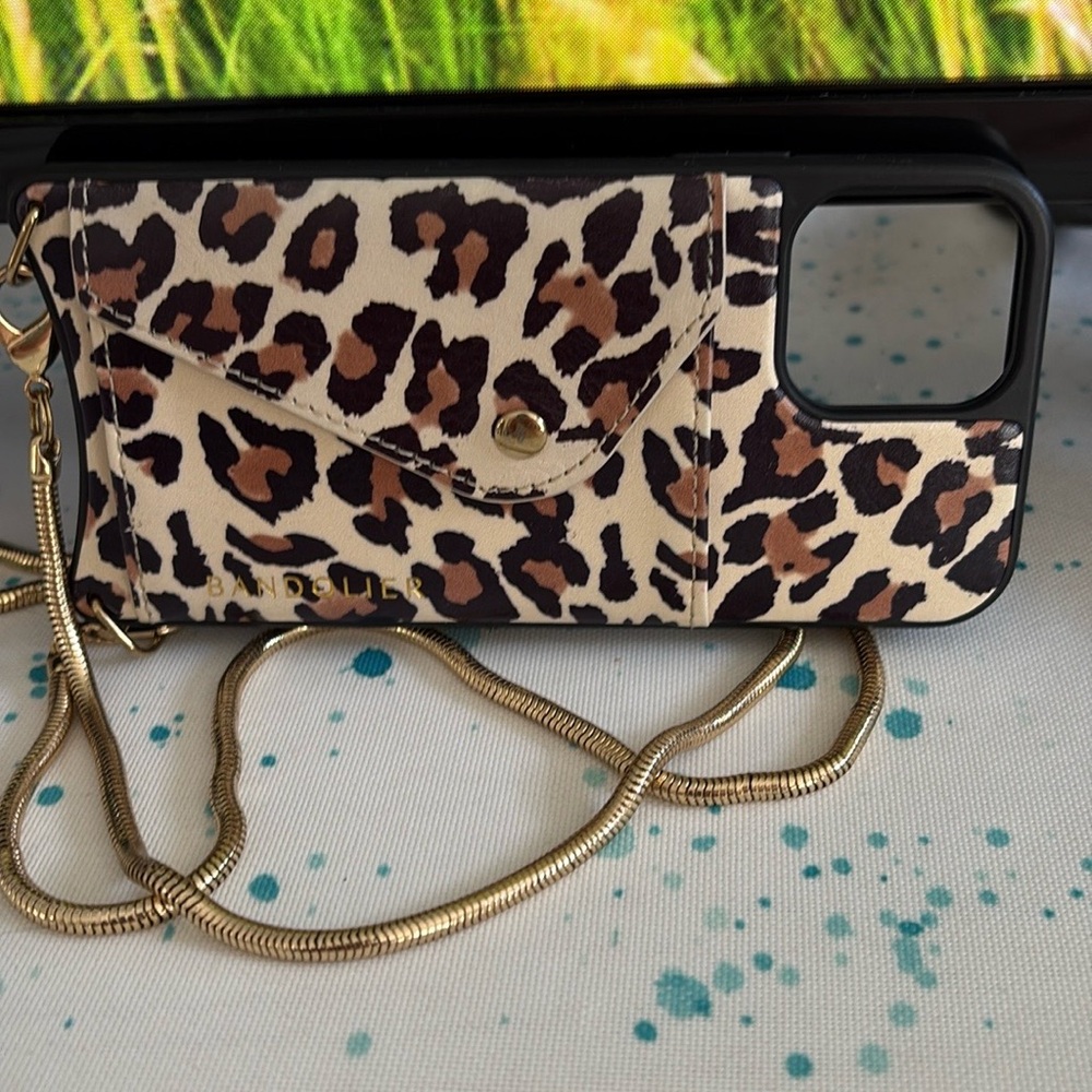 Leopard Print Phone Case with Gold Chain
